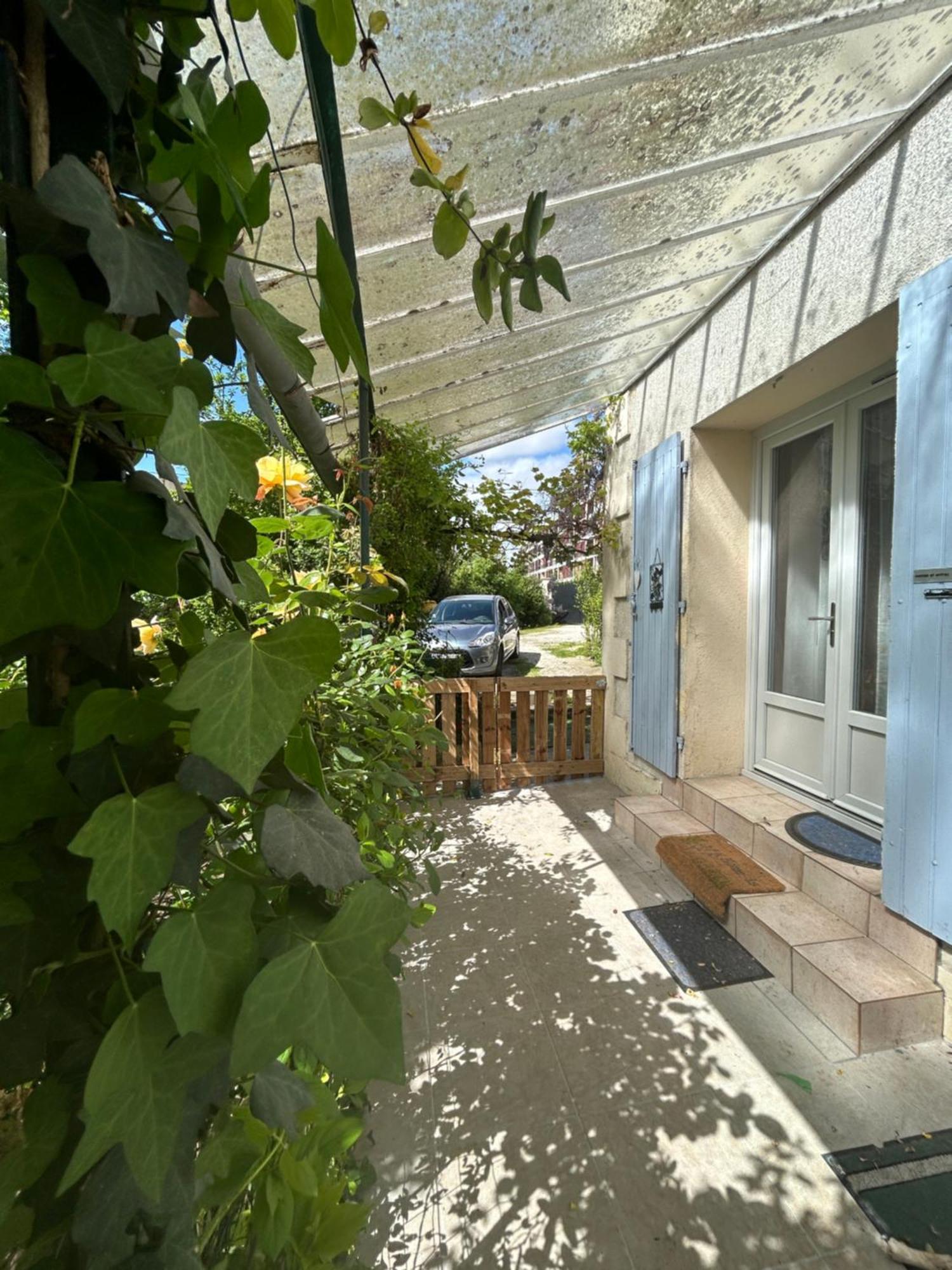 Parenthese Chambre Cosy Proche Centre Et Gare Angouleme Exterior photo